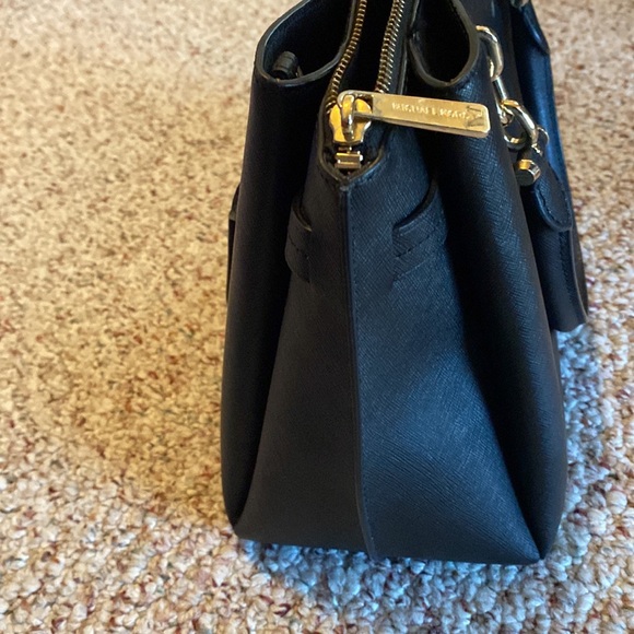 Michael Kors Purse - Picture 2 of 6